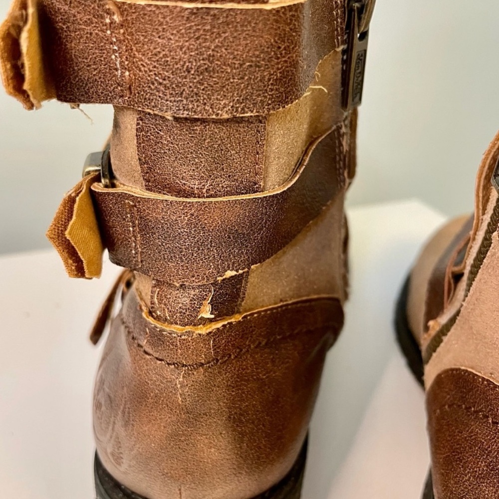 Von Dutch Boots - Picture 9 of 11